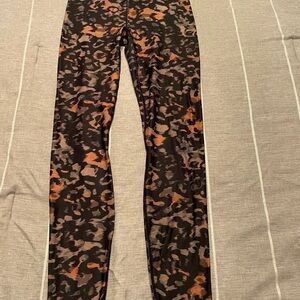 Fabletics Therma-Flex Ultra High Waisted Legging Size Small